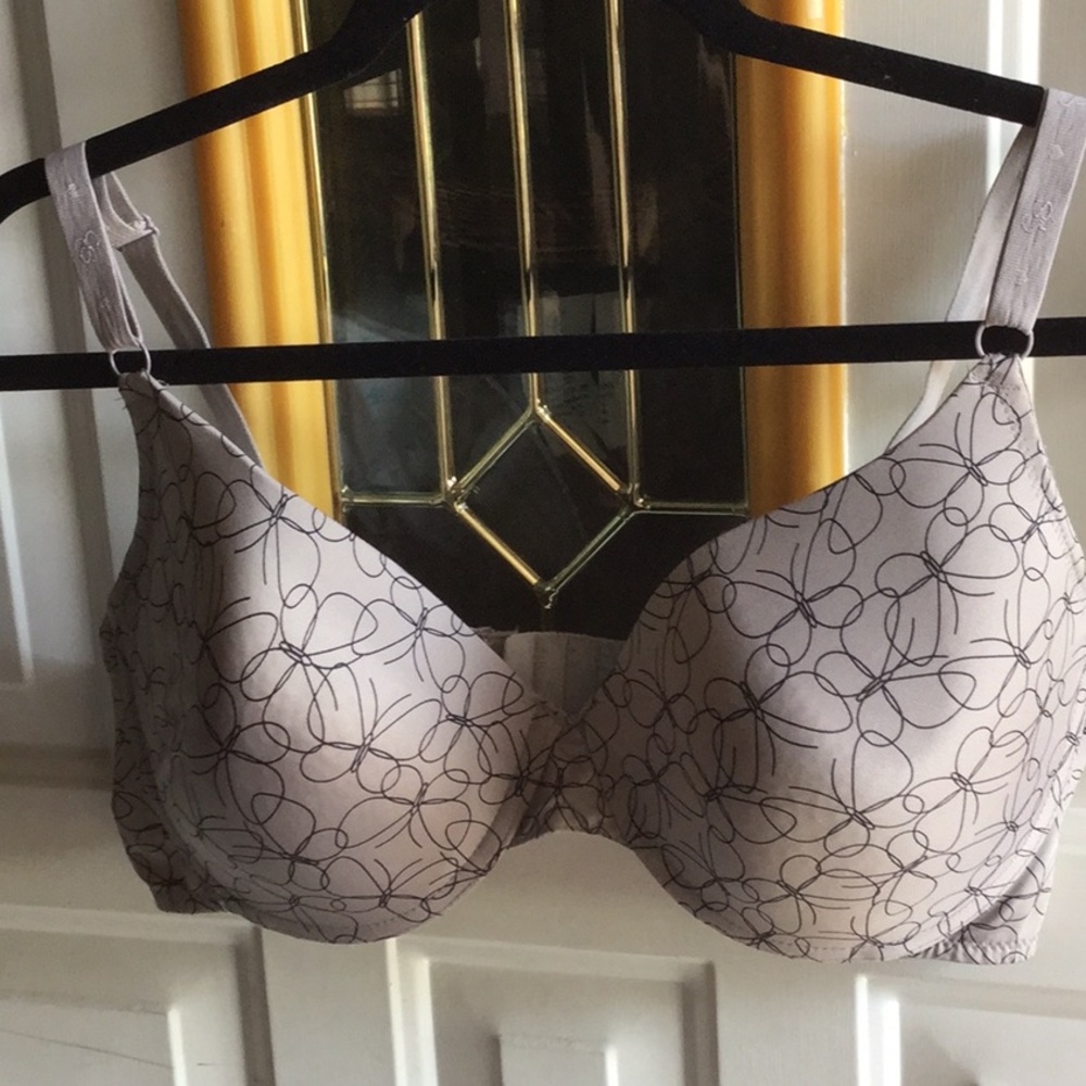 Jessica Simpson Bra